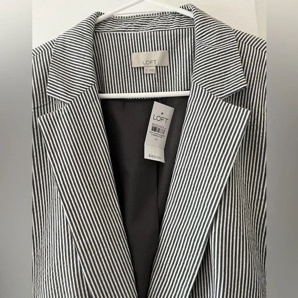 LOFT Black and White Striped Blazer NWT - Picture 3 of 9
